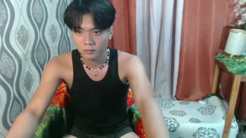 Snapshot of edelcum_xx chatting on February 12, 1:27 pm edelcum_xx online show from February 12, 1:27 pm