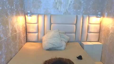 EdnaJarath online show from January 28, 3:25 am