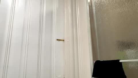 edvmendez1766 online show from October 14, 8:26 am