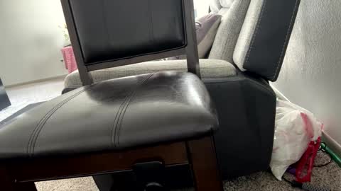 Snapshot of edward2736 chatting on December 22, 3:33 pm edward2736 online show from December 22, 3:33 pm