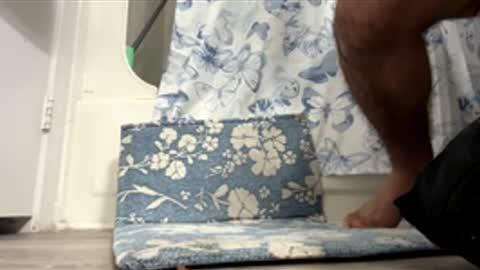 Snapshot of edward2736 chatting on December 2, 8:59 pm edward2736 online show from December 2, 8:59 pm