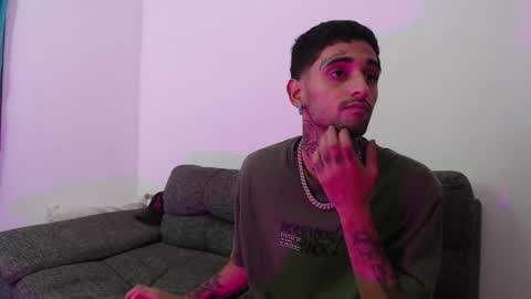 edward_johnsonn online show from September 22, 1:51 am