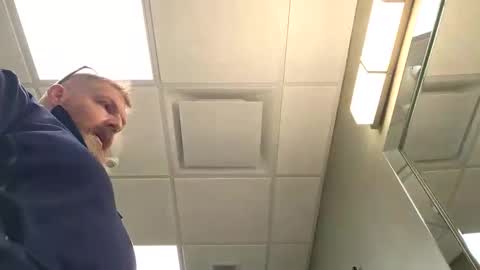 Snapshot of edyja chatting on December 20, 3:31 pm Eddya online show from December 20, 3:31 pm