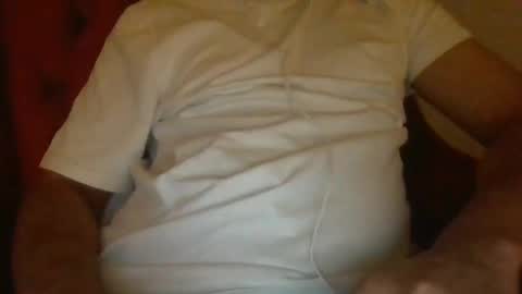 Snapshot of efen0502 chatting on December 1, 6:19 pm Naughty Boy online show from December 1, 6:19 pm