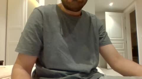 Snapshot of efen0502 chatting on January 30, 6:32 pm Naughty Boy online show from January 30, 6:32 pm