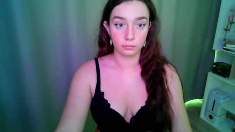 effie_balconii online show from September 19, 12:39 pm