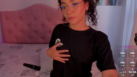 effy online show from December 20, 11:32 am