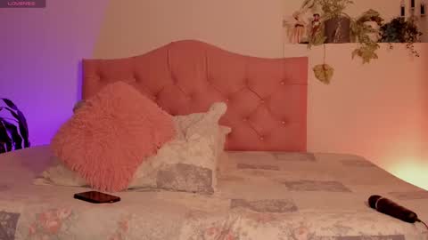 effy online show from March 8, 8:44 am