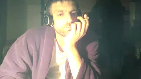 Snapshot of eheh60800 chatting on January 4, 1:31 am eheh60800 online show from January 4, 1:31 am