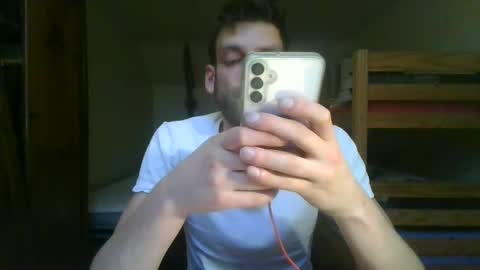 Snapshot of eheh60800 chatting on February 4, 7:51 am eheh60800 online show from February 4, 7:51 am