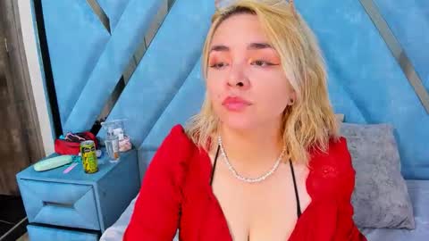 Eily online show from October 28, 6:10 pm