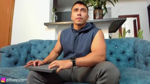 Snapshot of eithanconor1 chatting on December 11, 3:24 am EITHAN CONOR online show from December 11, 3:24 am