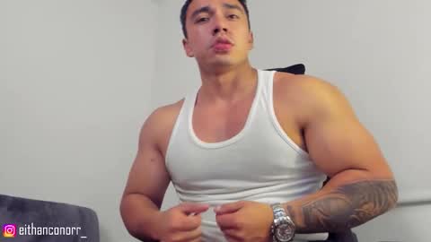 Snapshot of eithanconor1 chatting on October 21, 1:50 am EITHAN CONOR online show from October 21, 1:50 am