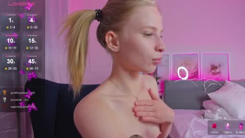 Snapshot of el1s_evans chatting on March 2, 1:05 pm please read my bio there is information about private shows and about my personality online show from March 2, 1:05 pm