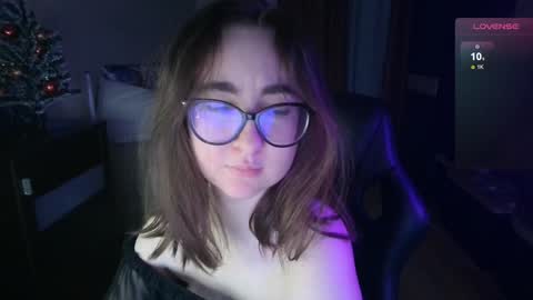 If you like it when I meow give me a thumbs up online show from December 26, 3:10 pm