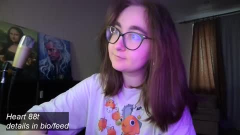 If you like it when I meow give me a thumbs up online show from February 9, 3:01 pm