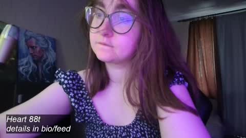 If you like it when I meow give me a thumbs up online show from February 10, 1:01 pm