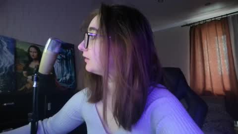 If you like it when I meow give me a thumbs up online show from March 11, 9:02 am