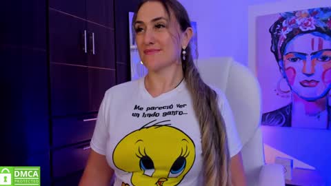 Snapshot of ela_ps chatting on February 3, 3:17 pm LOREIN online show from February 3, 3:17 pm