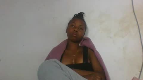 Snapshot of elalia1234 chatting on September 24, 3:21 am elalia1234 online show from September 24, 3:21 am