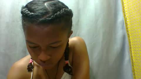 elaliealdy online show from September 15, 7:19 am