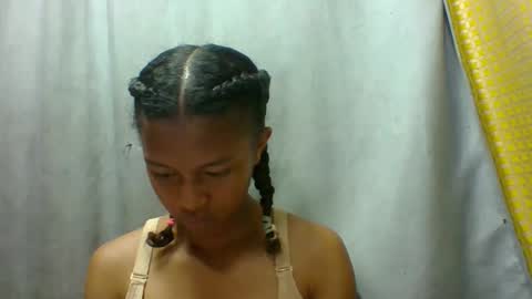 elaliealdy online show from October 13, 5:18 am