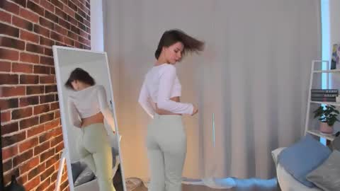 ELA 3 online show from March 11, 6:21 am