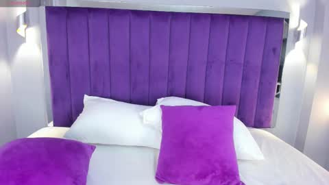 Ela online show from October 25, 4:31 am