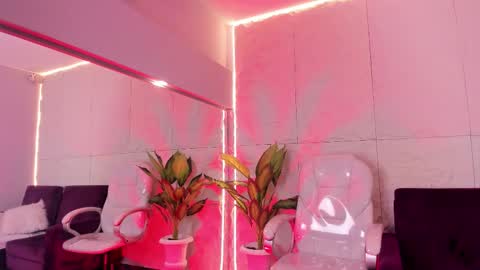 Ela online show from November 25, 4:56 am