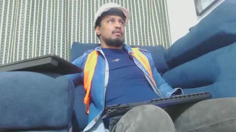 Snapshot of elcaballeroblack chatting on September 13, 7:13 pm elcaballeroblack online show from September 13, 7:13 pm