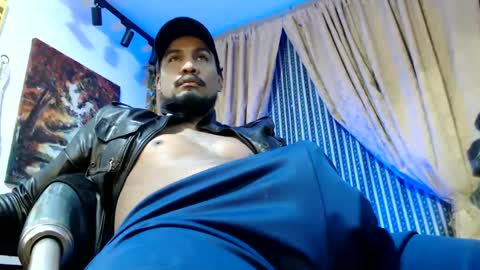 Snapshot of elcaballeroblack chatting on October 8, 1:36 am elcaballeroblack online show from October 8, 1:36 am