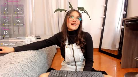 Elecktra online show from January 4, 7:34 pm