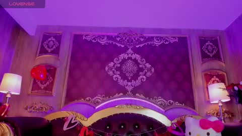      - online show from February 18, 7:52 pm