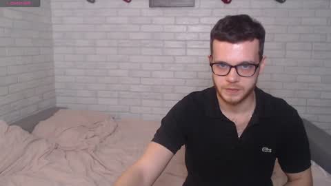 Alex online show from December 20, 4:04 pm