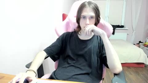 eleganc3 online show from October 13, 7:25 pm