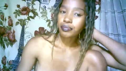 elenah013 online show from December 4, 11:52 am