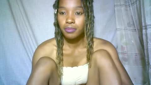 elenah013 online show from February 6, 7:24 am