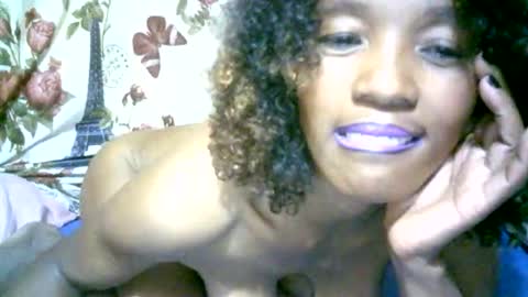 elenah013 online show from September 18, 7:21 am