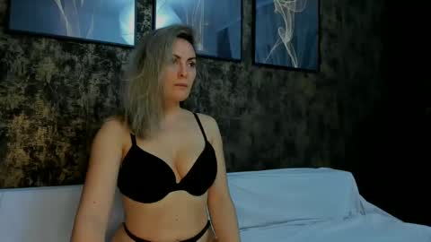 Hellen online show from December 10, 8:16 pm