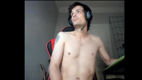 elephantrunkman online show from December 21, 4:30 am