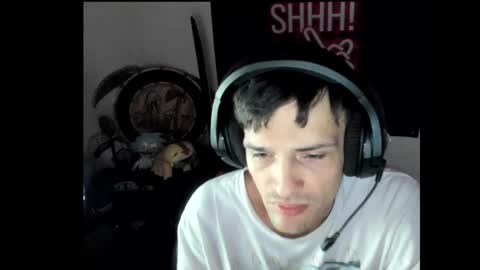 elephantrunkman online show from February 24, 4:38 am