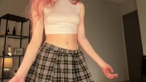 Snapshot of elfiecollins chatting on November 25, 6:13 am Elfie online show from November 25, 6:13 am