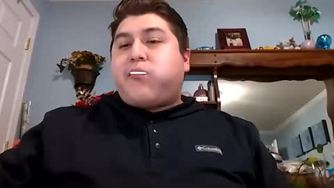 Snapshot of elgotti13 chatting on December 3, 9:46 pm elgotti13 online show from December 3, 9:46 pm