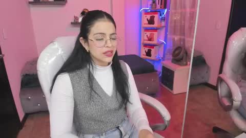 Eliie online show from February 19, 5:16 am