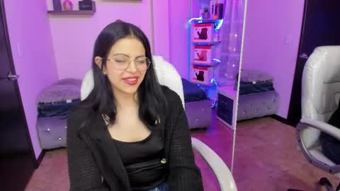 Eliie online show from February 22, 8:18 am