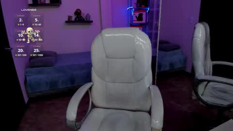 Eliie online show from March 10, 4:49 am