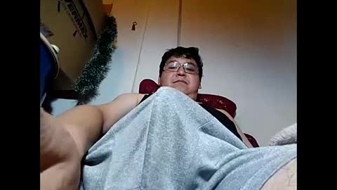 Snapshot of elimposstor chatting on January 11, 11:13 pm elimposstor online show from January 11, 11:13 pm