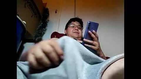 Snapshot of elimposstor chatting on January 12, 7:31 pm elimposstor online show from January 12, 7:31 pm