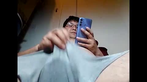 Snapshot of elimposstor chatting on January 15, 6:22 am elimposstor online show from January 15, 6:22 am