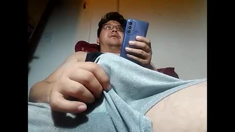 Snapshot of elimposstor chatting on January 21, 2:33 am elimposstor online show from January 21, 2:33 am